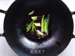 芋艿烧鸭块的做法步骤：4