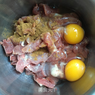 炸酥肉的做法步骤：3