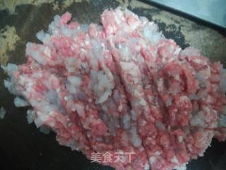 花样面食马蹄鲜虾饺的做法步骤：2