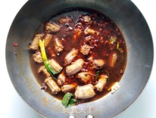 红烧鸭脖的做法步骤：7