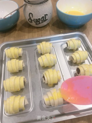 豆沙小酥卷的做法步骤：3