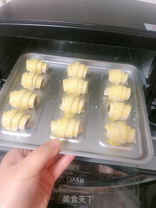 豆沙小酥卷的做法步骤：5