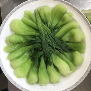 虾仁炒蛋的做法步骤：2
