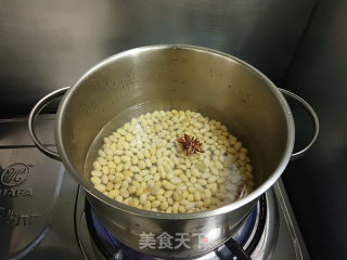 雪菜焖黄豆的做法步骤：2