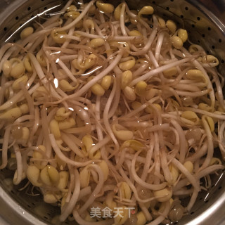 水煮豆腐皮的做法步骤：2