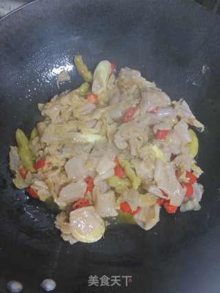 简易版的酸菜鱼的做法步骤：12