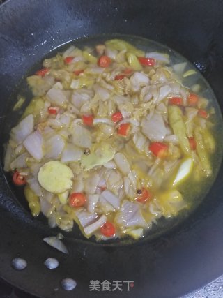 简易版的酸菜鱼的做法步骤：13