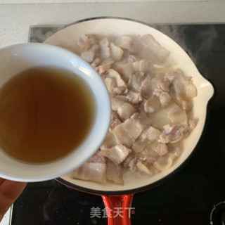 肥而不腻、香辣过瘾的农家小炒肉的做法步骤：3