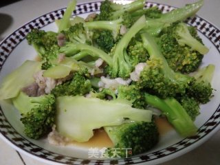 西蓝花炒肉的做法步骤：8