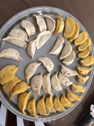金银饺子的做法步骤：7