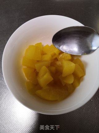 黄桃蛋挞的做法步骤：7