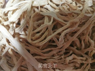 忆外婆麻辣萝卜干的做法步骤：1
