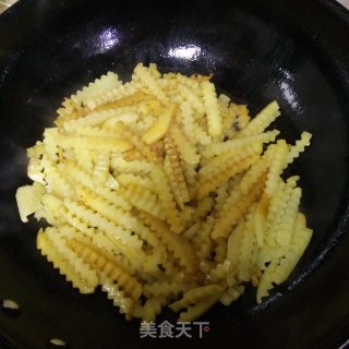 干煸土豆条的做法步骤：4