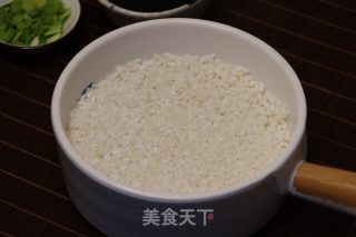 电饭煲板栗鸡腿焖饭，懒人福利，做法简单快手，自己能吃一锅的做法步骤：5
