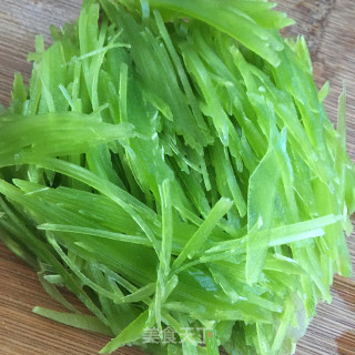 凉拌翡翠丝的做法步骤：3