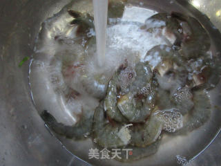 十三香炒虾的做法步骤：2