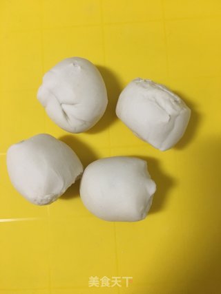 叶形奶黄包的做法步骤：4