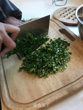 韭菜盒子的做法步骤：5