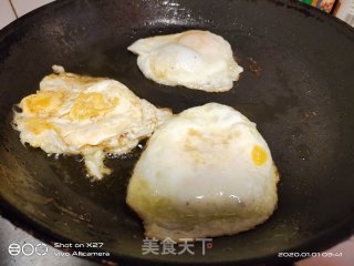 鸡蛋菜心面的做法步骤：2