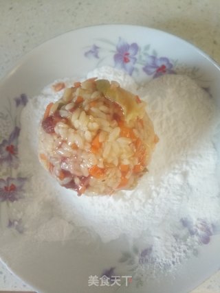 榨菜牛肉沫米饭丸子的做法步骤：6