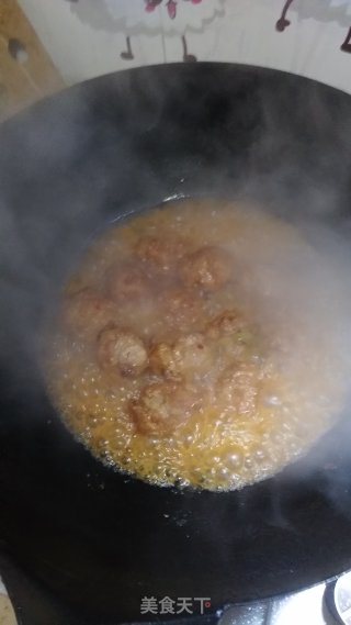 红烧狮子头的做法步骤：9