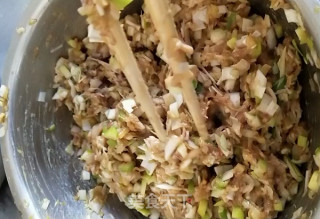 翡翠鲜虾猪肉饺的做法步骤：4