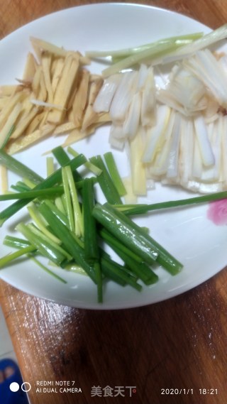 姜葱牛肉的做法步骤：2
