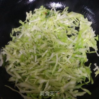 圆白菜炒粉条的做法步骤：4
