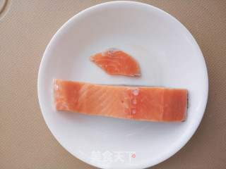 香煎三文鱼的做法步骤：1