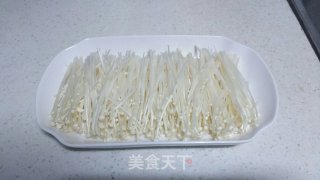 剁椒酱蒸腐竹金针菇的做法步骤：3