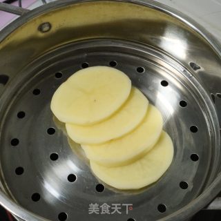 【红菇土豆鸡肉泥】7、8月龄婴儿宝宝辅食的做法步骤：6