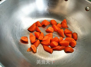 清炒胡萝卜西兰花的做法步骤：4