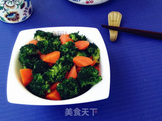 清炒胡萝卜西兰花的做法步骤：7