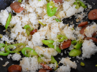 香肠海苔炒饭的做法步骤：6