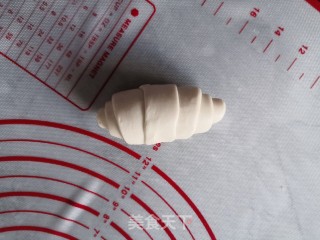 豆沙米面包卷的做法步骤：6