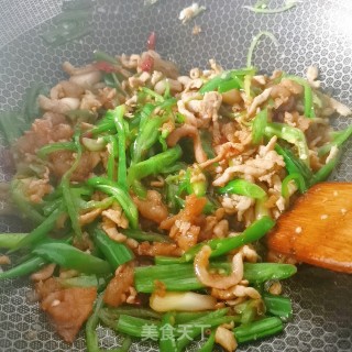 青椒肉丝的做法步骤：7