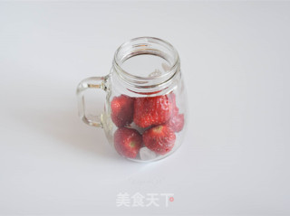 草莓果酒的做法步骤：3