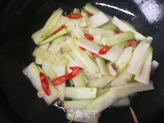 小米椒炒芥兰的做法步骤：8
