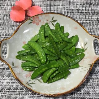 清炒荷兰豆的做法步骤：5