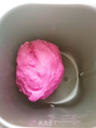 火龙果奶油魔笛面包的做法步骤：10