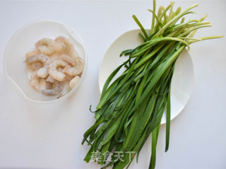 新奥尔良虾仁韭菜的做法步骤：1