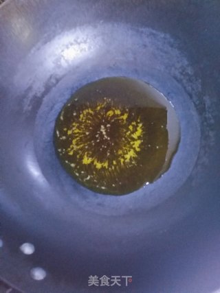腊肠蒸鲈鱼的做法步骤：9