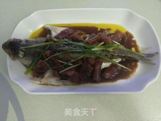 腊肠蒸鲈鱼的做法步骤：12