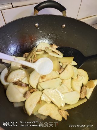 肉片莴笋佛手瓜的做法步骤：5