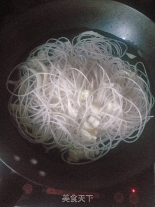 酸辣粉的做法步骤：5