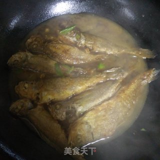 炖黄花鱼的做法步骤：3