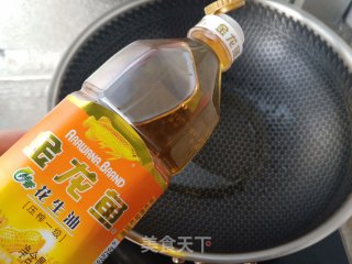 五彩鸡肉炒饭的做法步骤：6