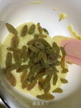 葡萄干马芬的做法步骤：8