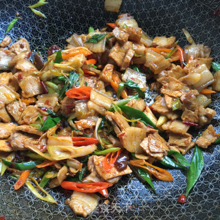 家常回锅肉的做法步骤：8
