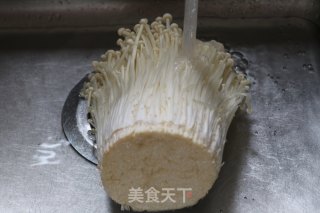 酥炸金针菇的做法步骤：1